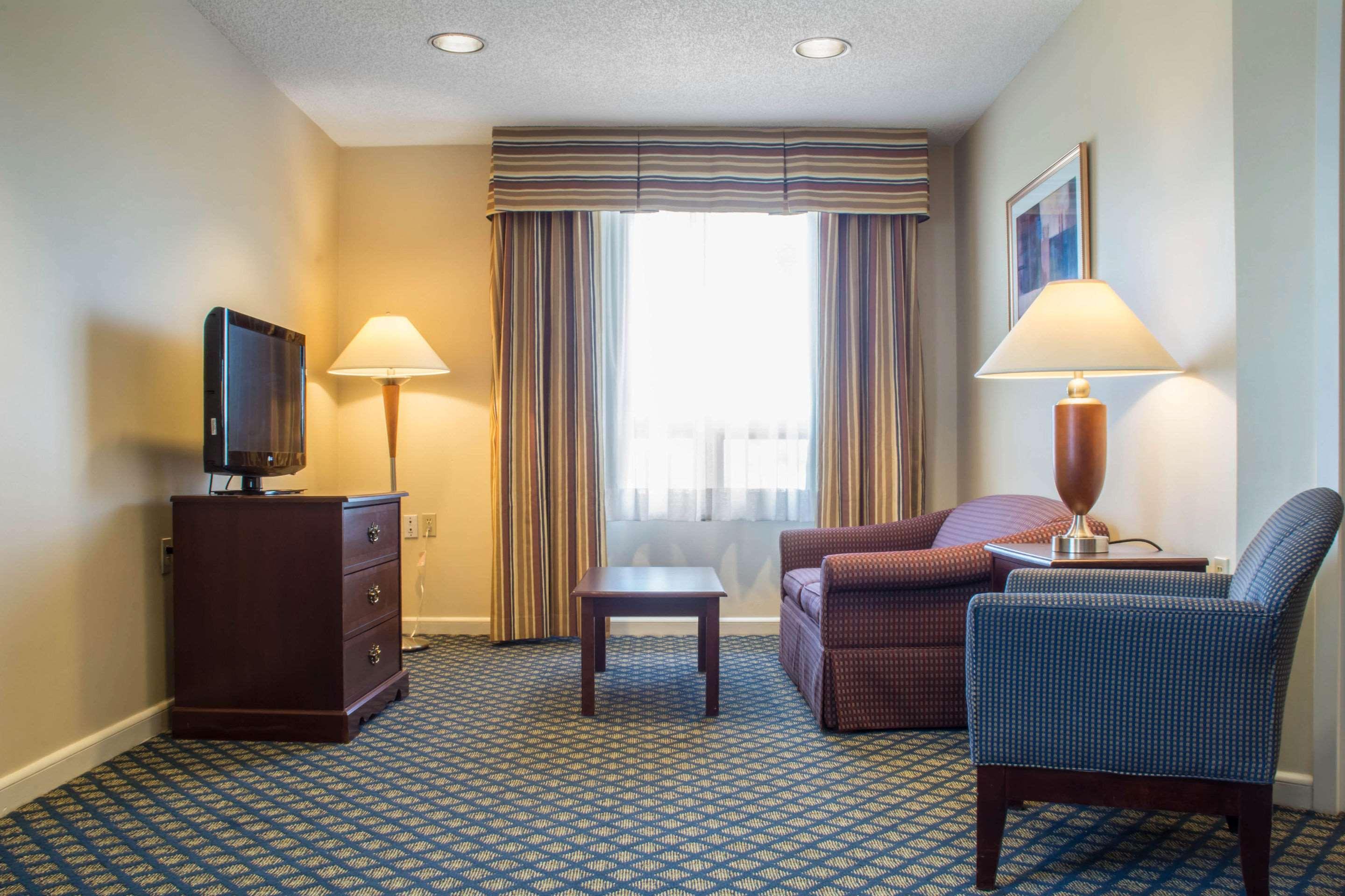 Comfort Inn & Suites Ingersoll Zewnętrze zdjęcie