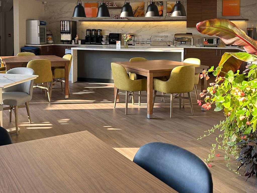 Comfort Inn & Suites Ingersoll Restauracja zdjęcie