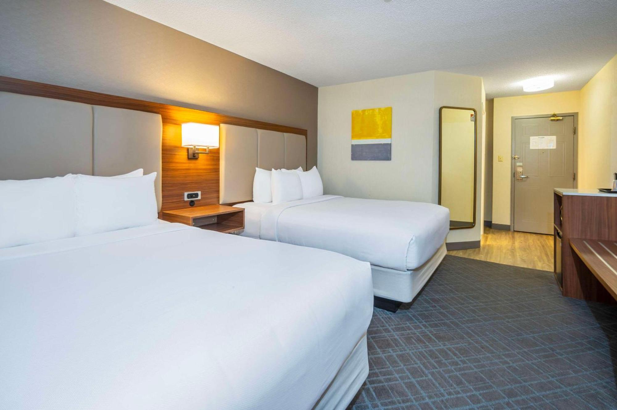 Comfort Inn & Suites Ingersoll Zewnętrze zdjęcie